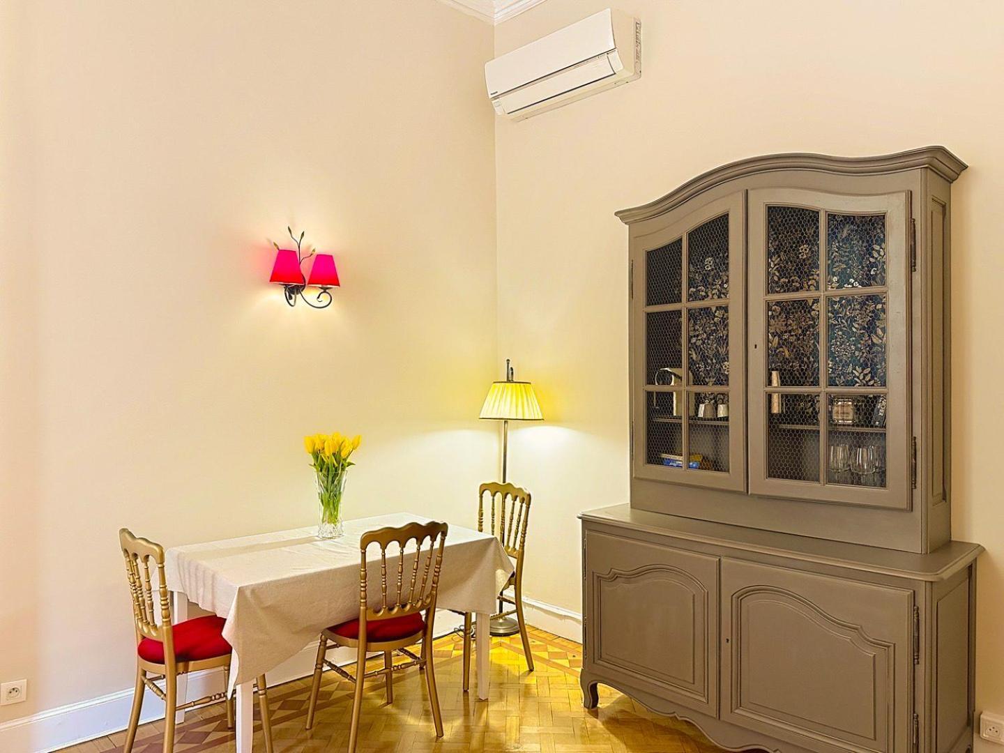 Elegant Old Nice Escape Екстериор снимка